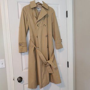 Mint Vintage English Aquascutum Camel Tan Trench with Zip-out Wool Liner, Small